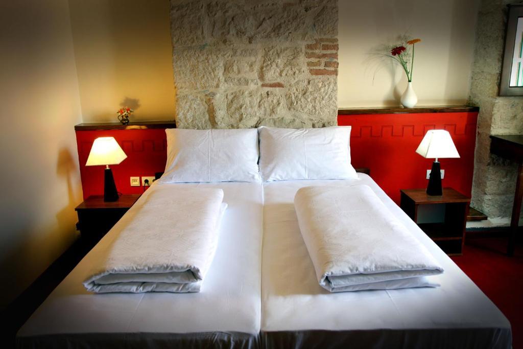 Hotel Carpymore Biograd Na Moru Bilik gambar