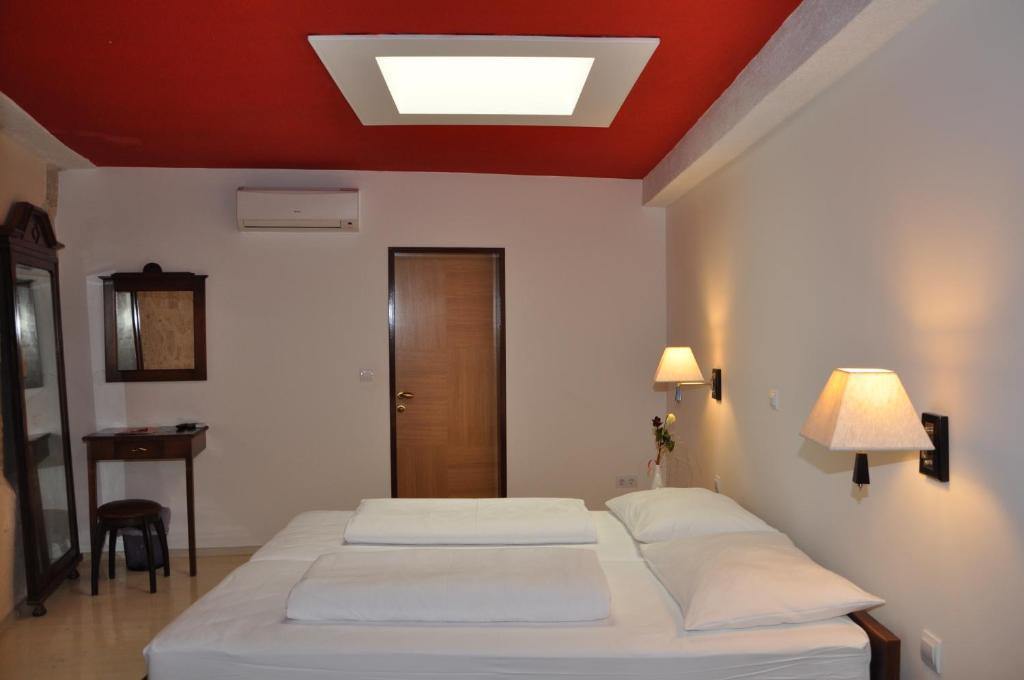 Hotel Carpymore Biograd Na Moru Bilik gambar